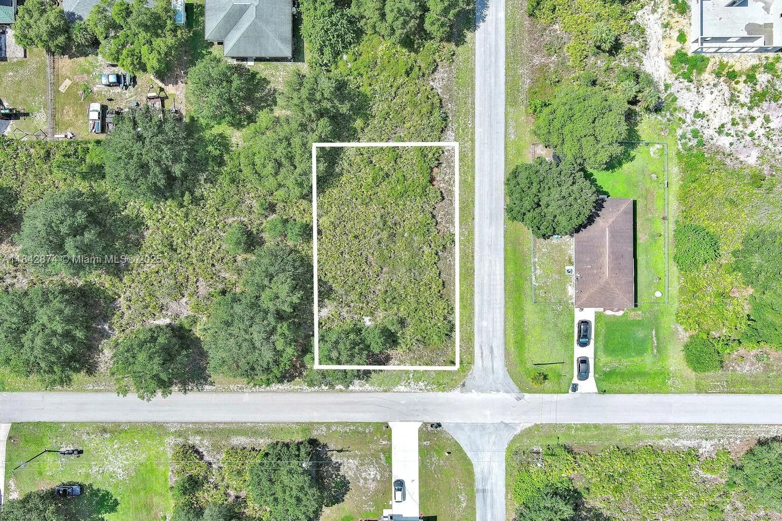 2517 W 67th Street, Lehigh Acres, FL 33971 photo 2