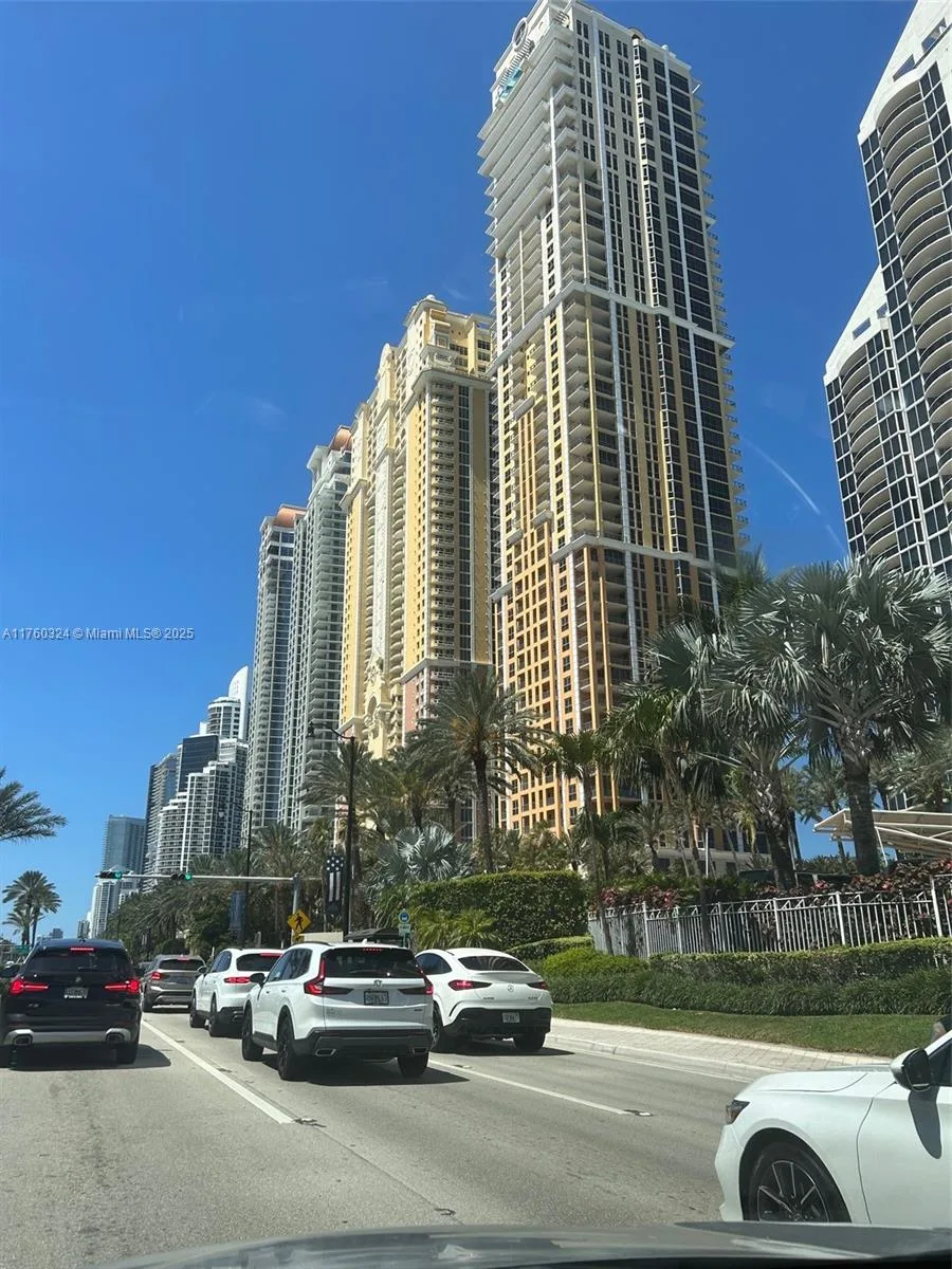 17021 N Bay Rd # 828, Sunny Isles Beach, FL 33160