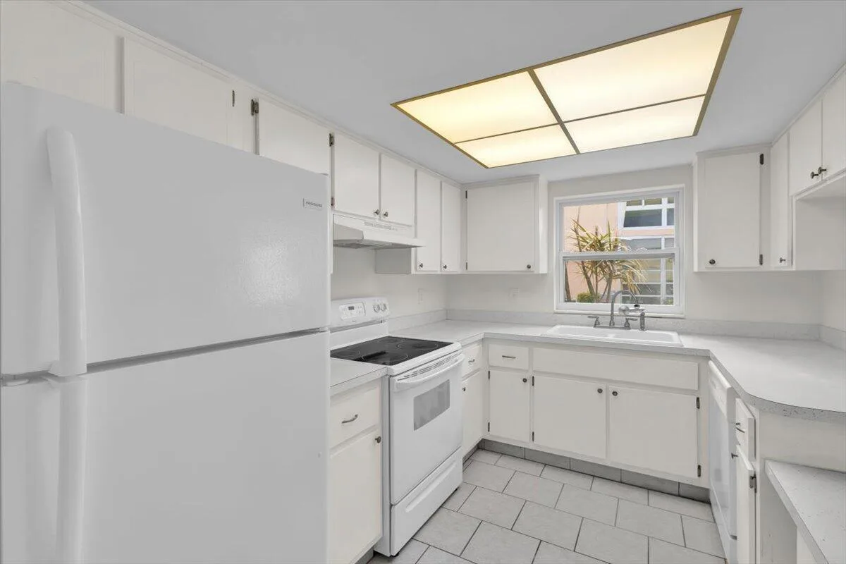 2950 SE Ocean Boulevard # 14-1, Stuart, FL 34996 photo 9