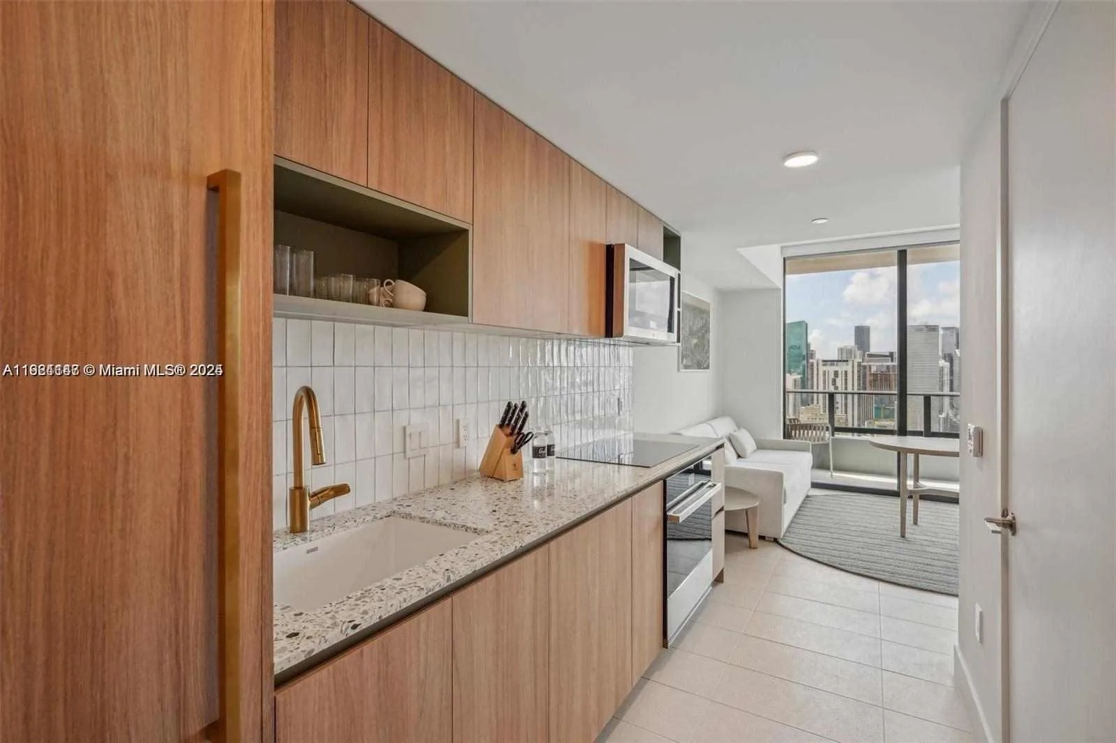 159 NE 6th St # 4114, Miami, FL 33132 photo 5