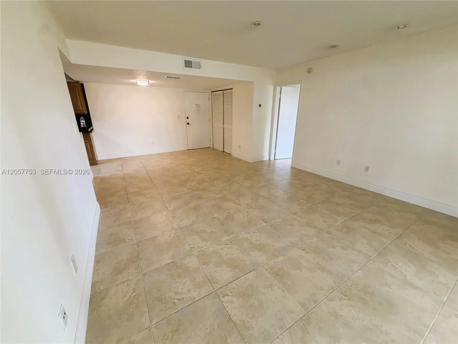 7483 SW 82nd St # A102, Miami, FL 33143 photo 8