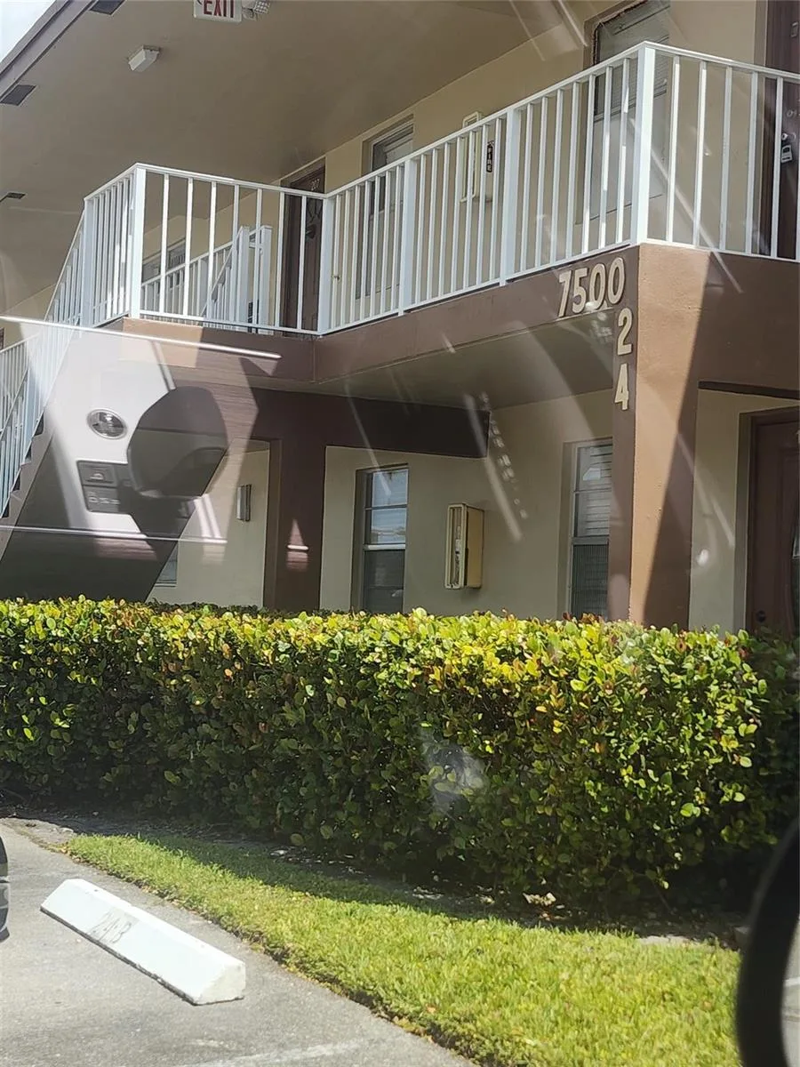 7500 NW 4th Place, Margate, FL 33063