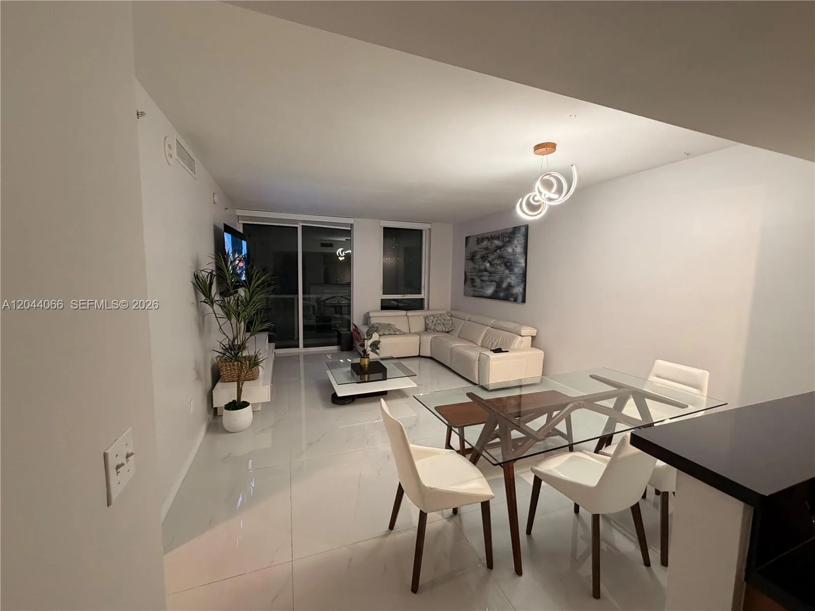 253 NE 2nd St # 1204, Miami, FL 33132 photo 3