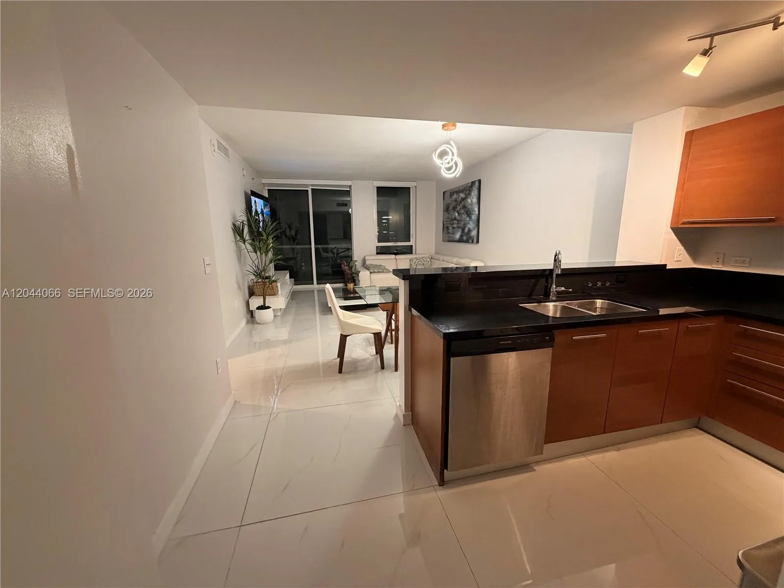 253 NE 2nd St # 1204, Miami, FL 33132 photo 5