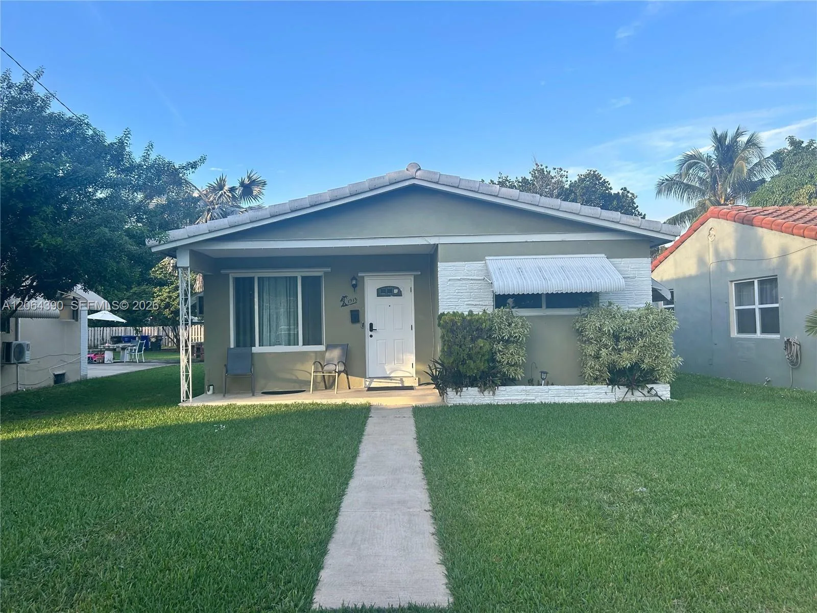 1915 Mayo St # 0, Hollywood, FL 33020 photo 2