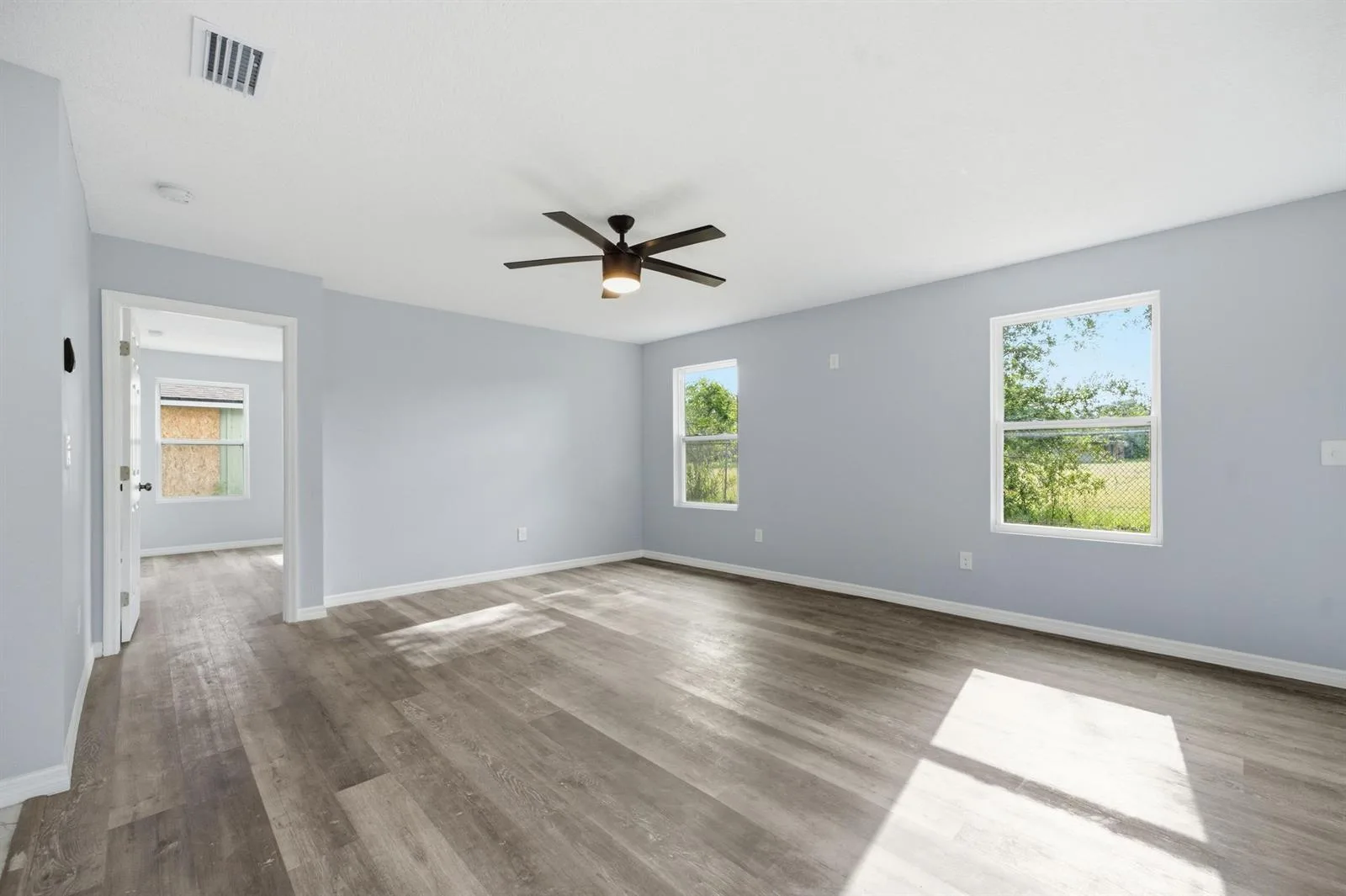 4327 Bessie Circle E, Jacksonville, FL 32209 photo 10