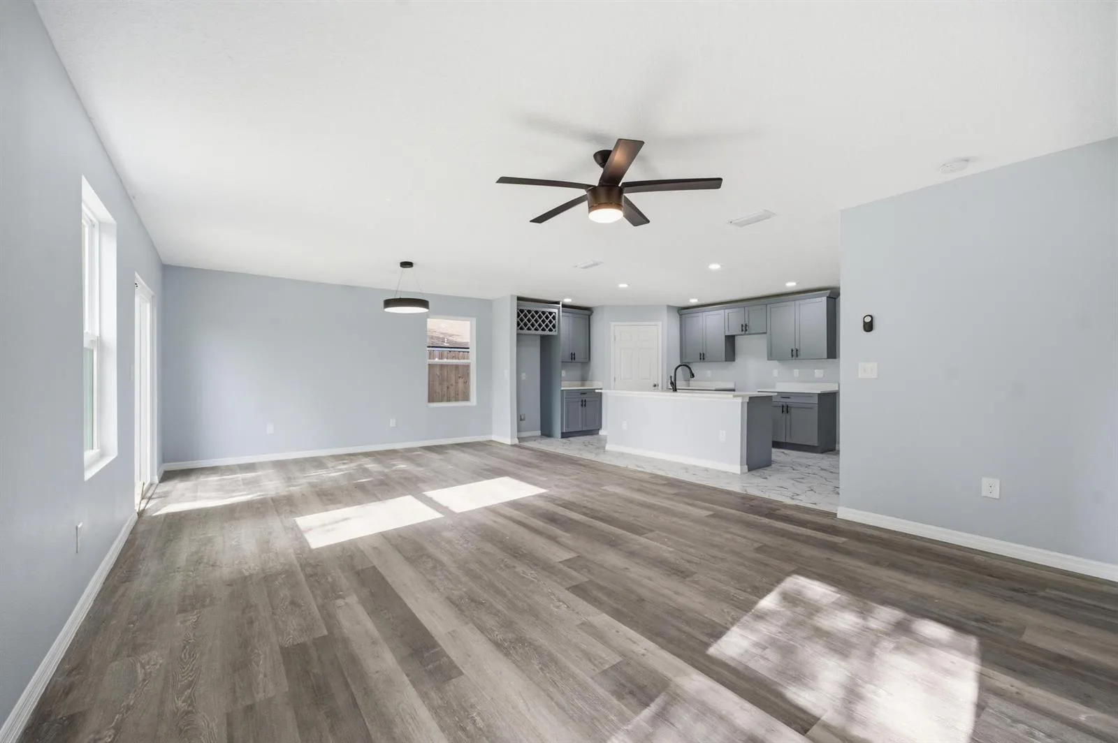 4327 Bessie Circle E, Jacksonville, FL 32209 photo 11