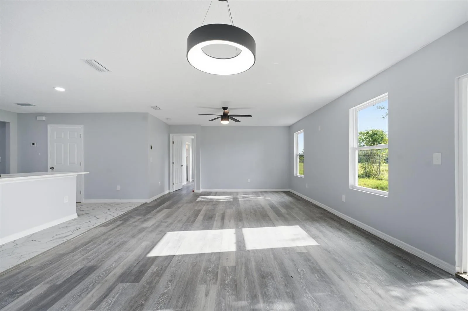 4327 Bessie Circle E, Jacksonville, FL 32209 photo 8