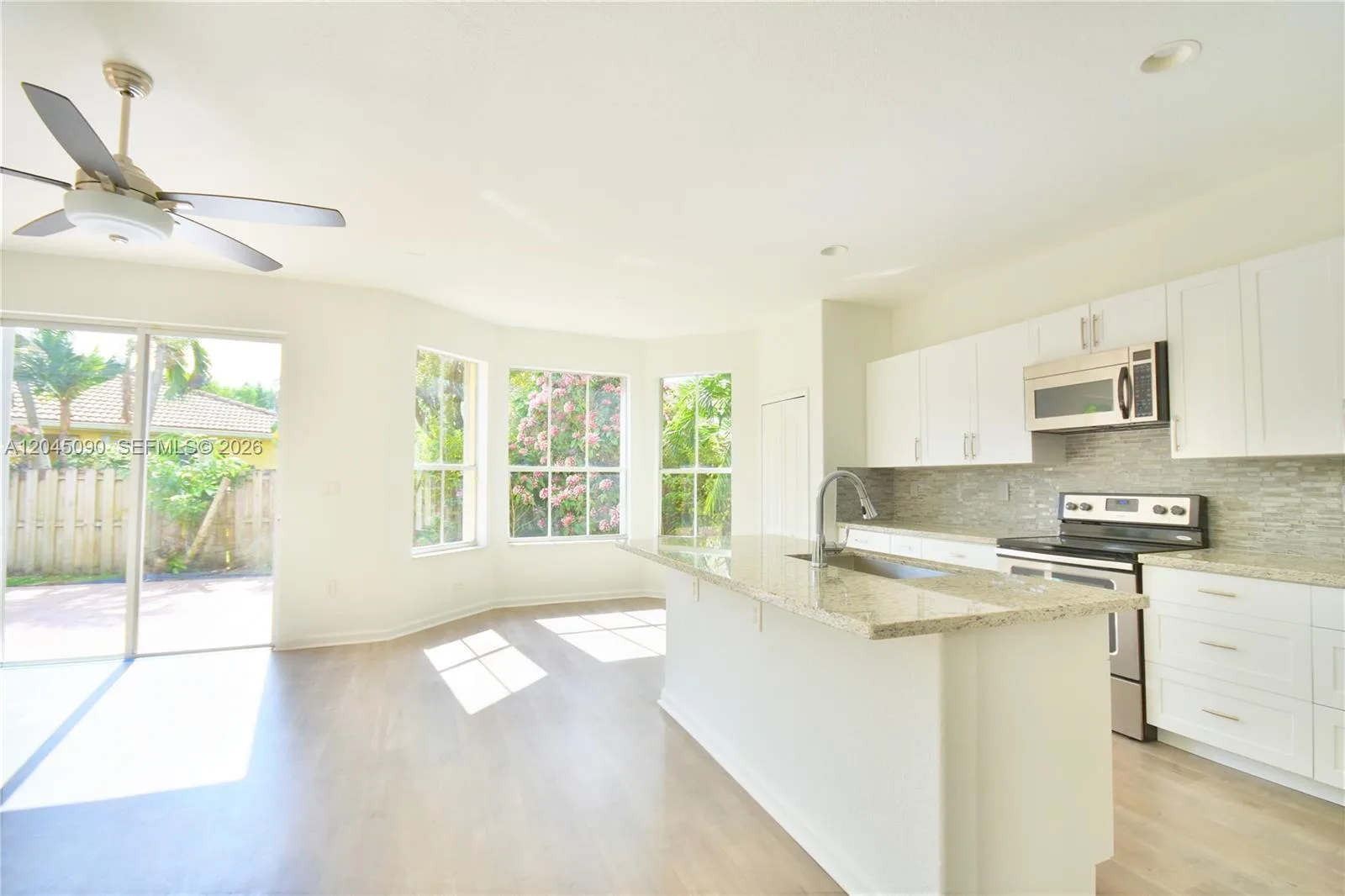 4534 NW 94th Pl, Doral, FL 33178 photo 3