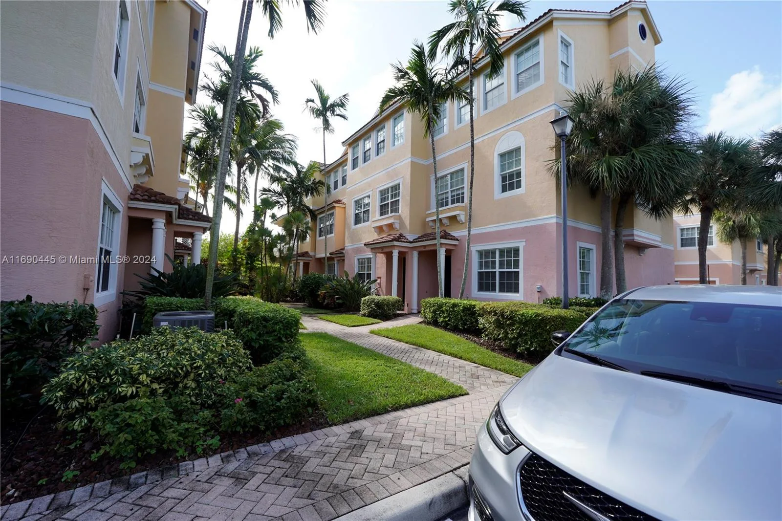 123 Harbors Way, Boynton Beach, FL 33435 photo 3