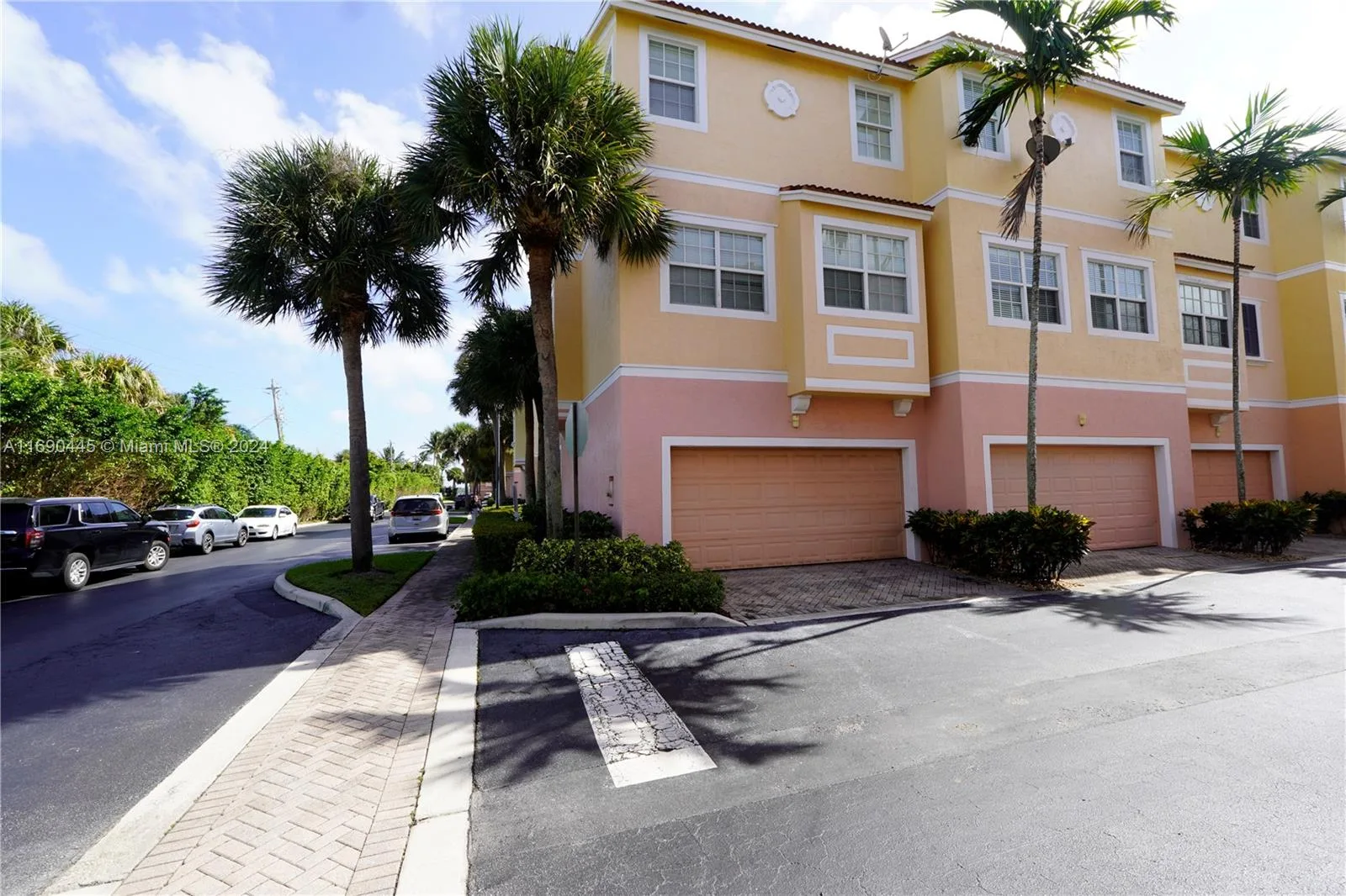 123 Harbors Way, Boynton Beach, FL 33435 photo 4