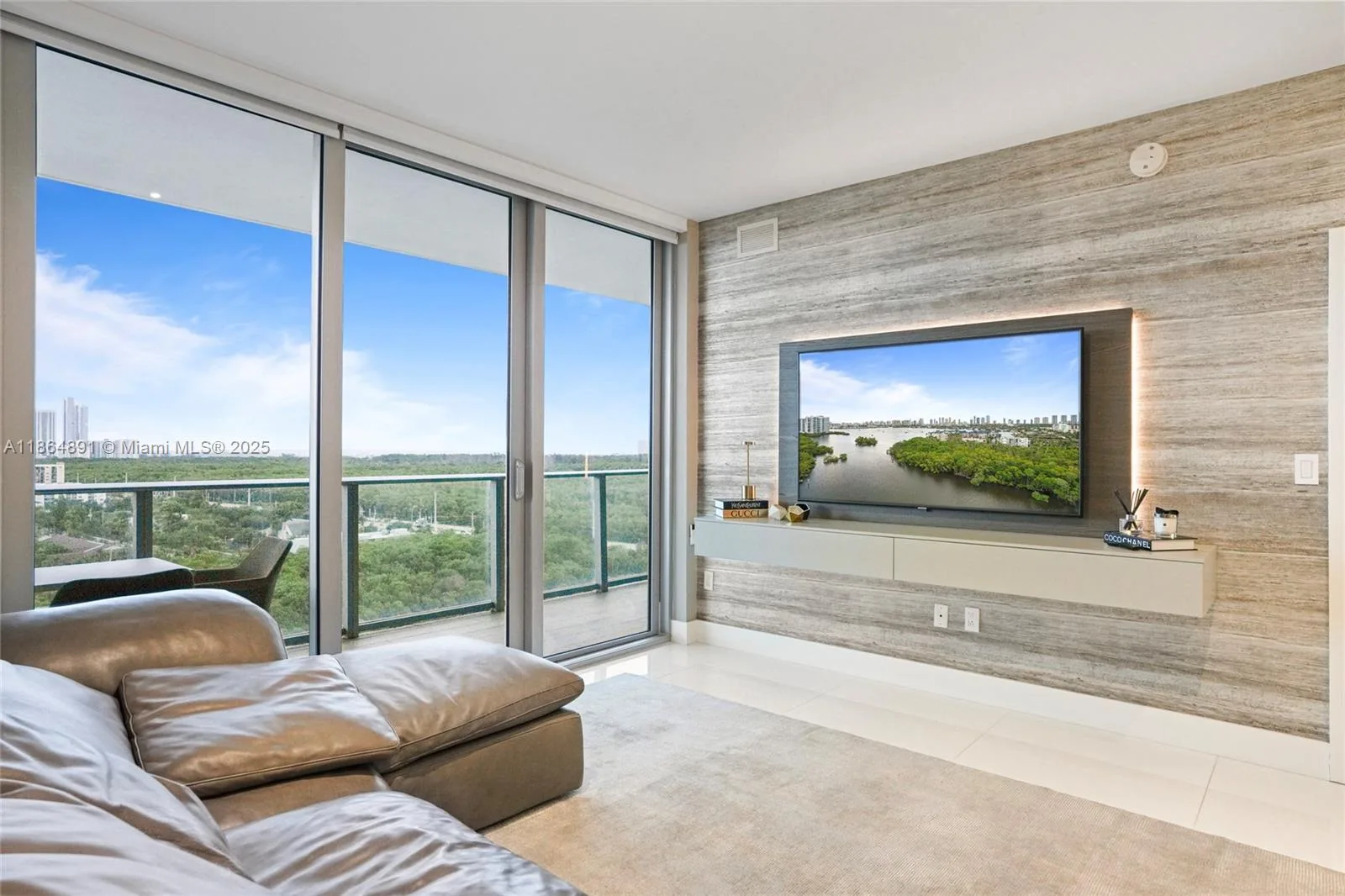 16385 Biscayne # 1618+ 2 Parking, North Miami Beach, FL 33160 photo 13