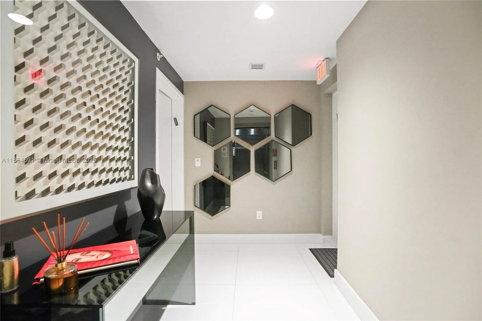16385 Biscayne # 1618+ 2 Parking, North Miami Beach, FL 33160 photo 2