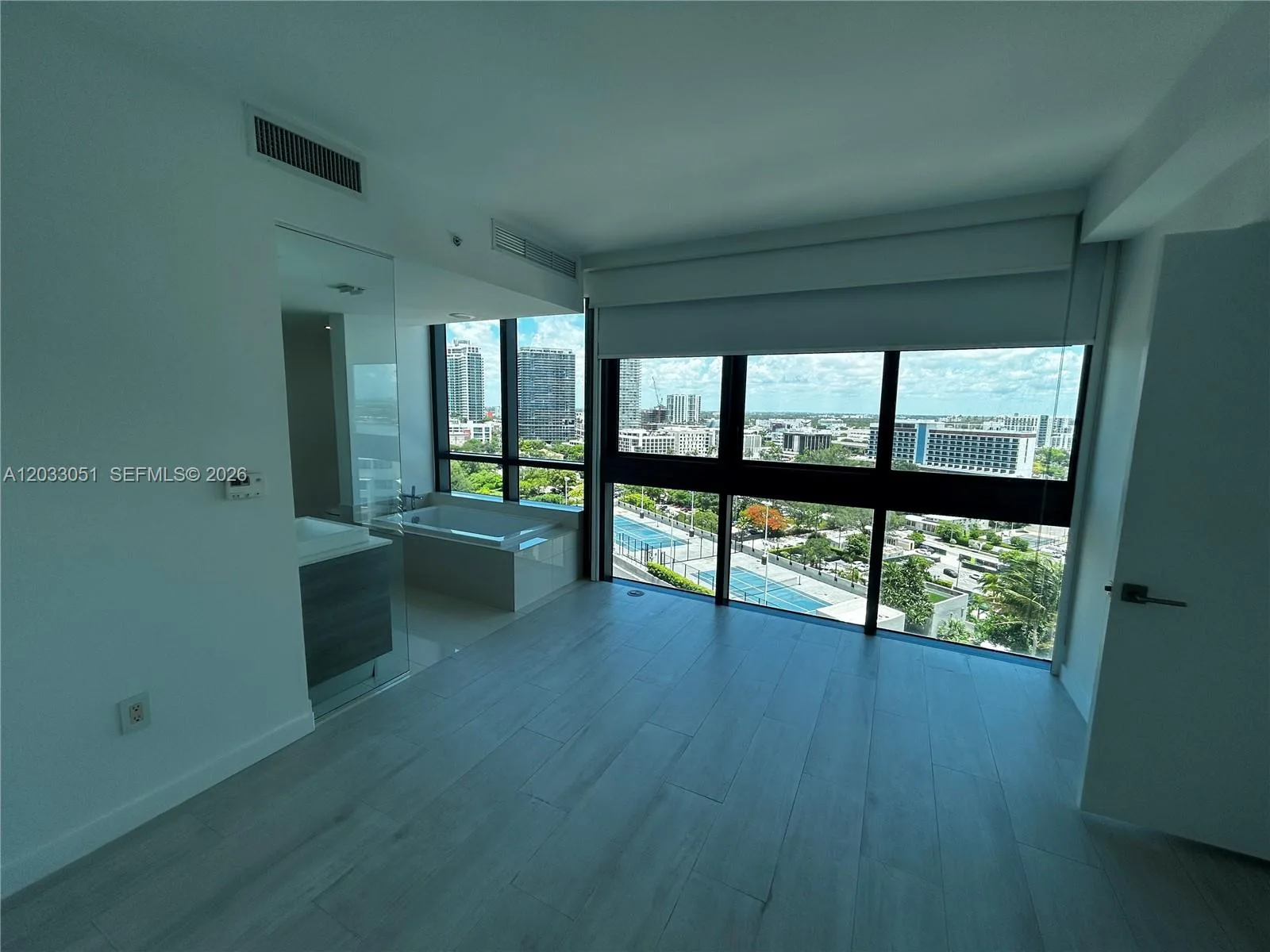 650 NE 32nd St # 1608, Miami, FL 33137 photo 4