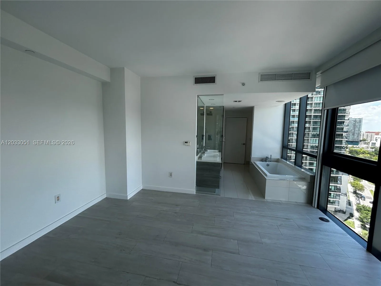 650 NE 32nd St # 1608, Miami, FL 33137 photo 5