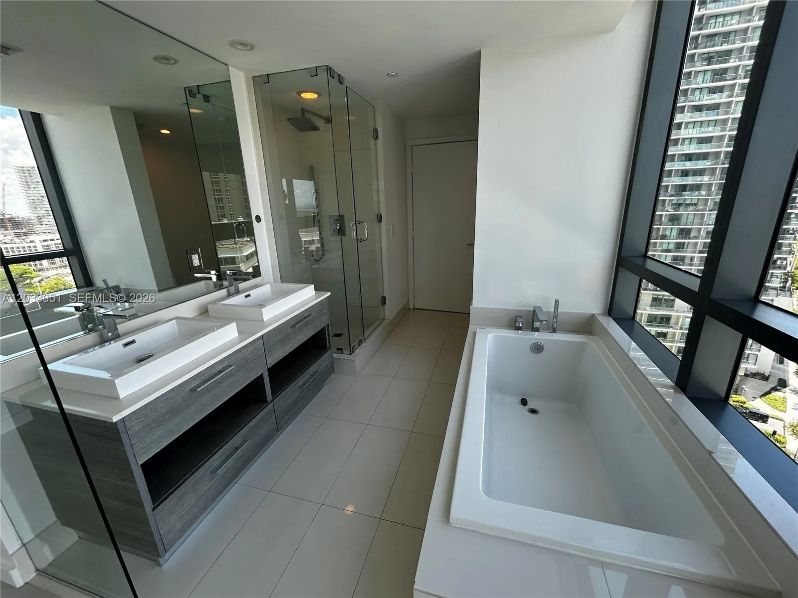 650 NE 32nd St # 1608, Miami, FL 33137 photo 6