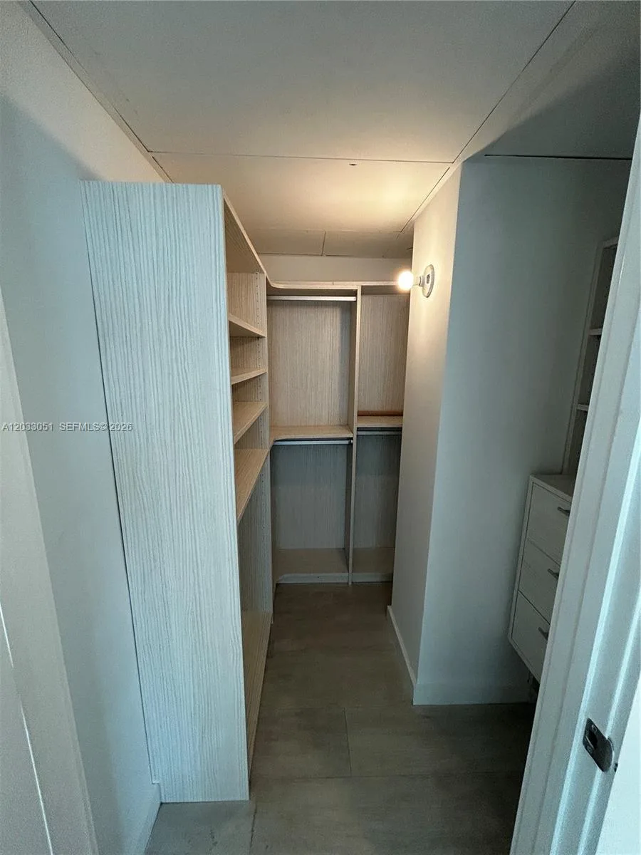 650 NE 32nd St # 1608, Miami, FL 33137 photo 8