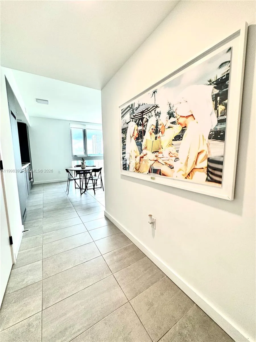 227 NE 2nd St # 2306, Miami, FL 33132