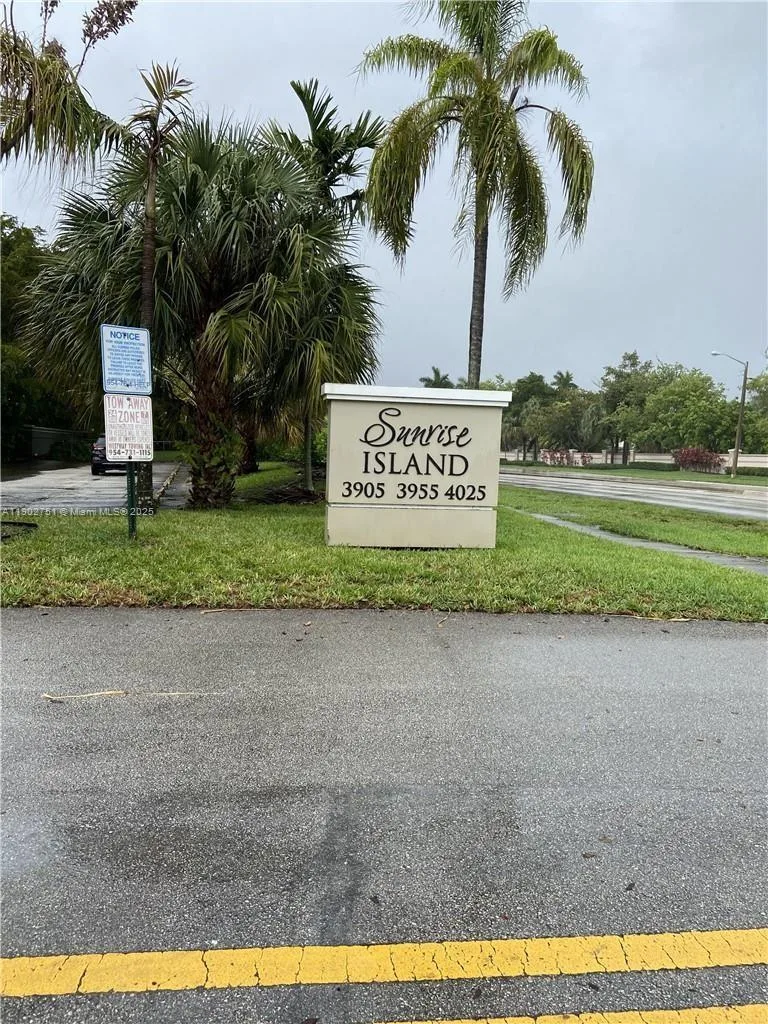 3955 N Nob Hill Rd # 101, Sunrise, FL 33351 — zdjęcie 2