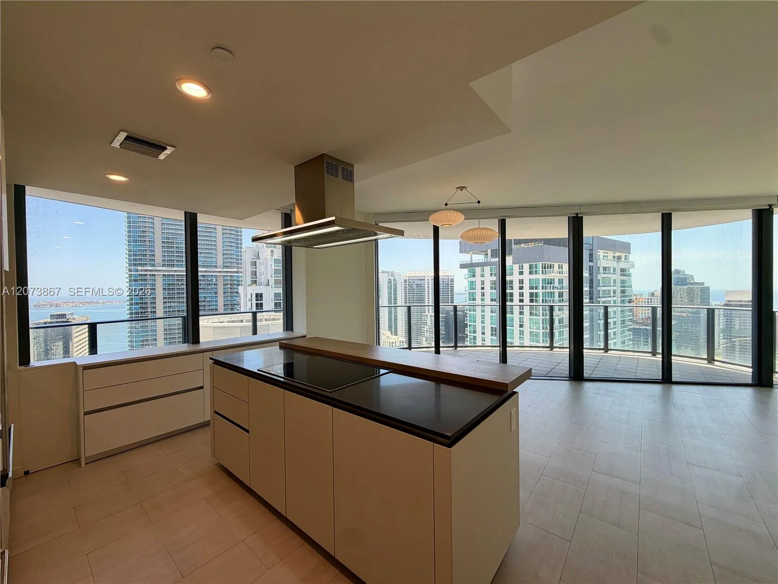 1000 Brickell Plz # 4301, Miami, FL 33131