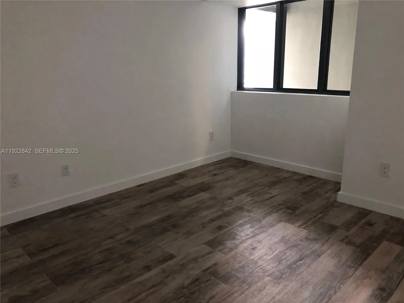 650 NE 32nd St # 2006, Miami, FL 33137 photo 12