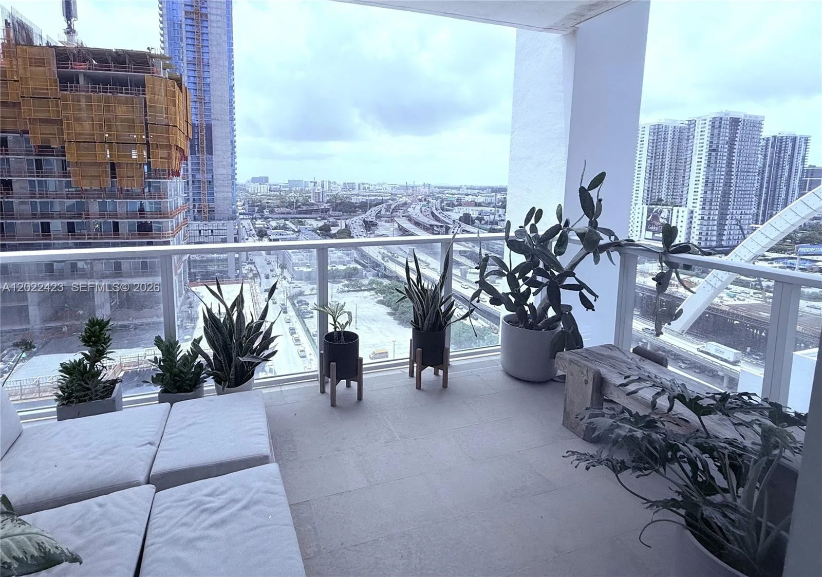 1040 Biscayne Blvd # 1606, Miami, FL 33132 photo 2