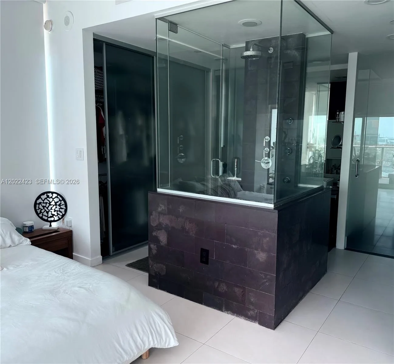 1040 Biscayne Blvd # 1606, Miami, FL 33132 photo 4