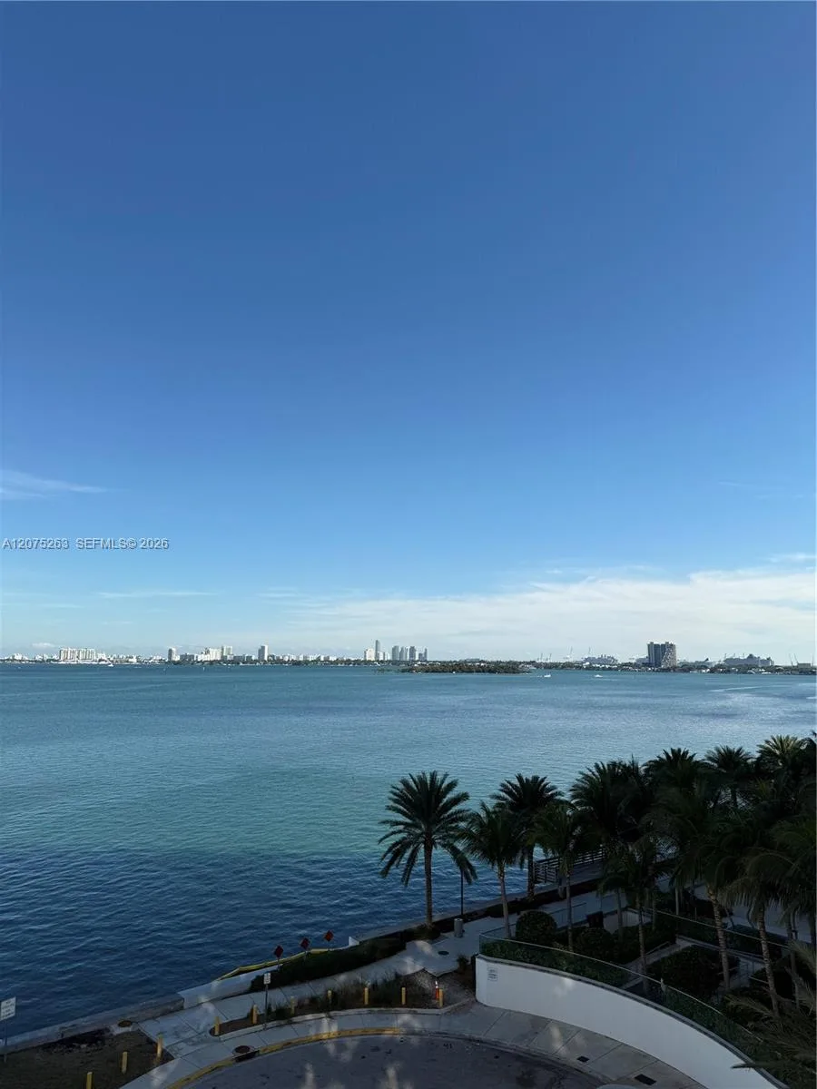 555 NE 30th St # 603, Miami, FL 33137