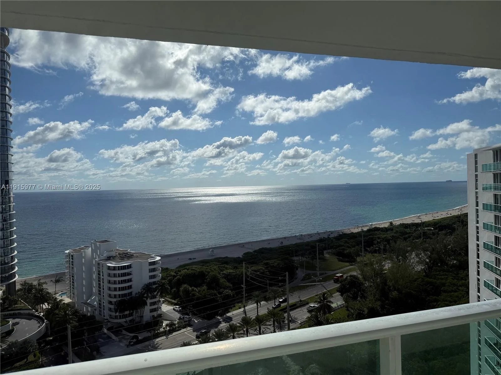 100 Bayview Dr # 2108, Sunny Isles Beach, FL 33160 photo 2