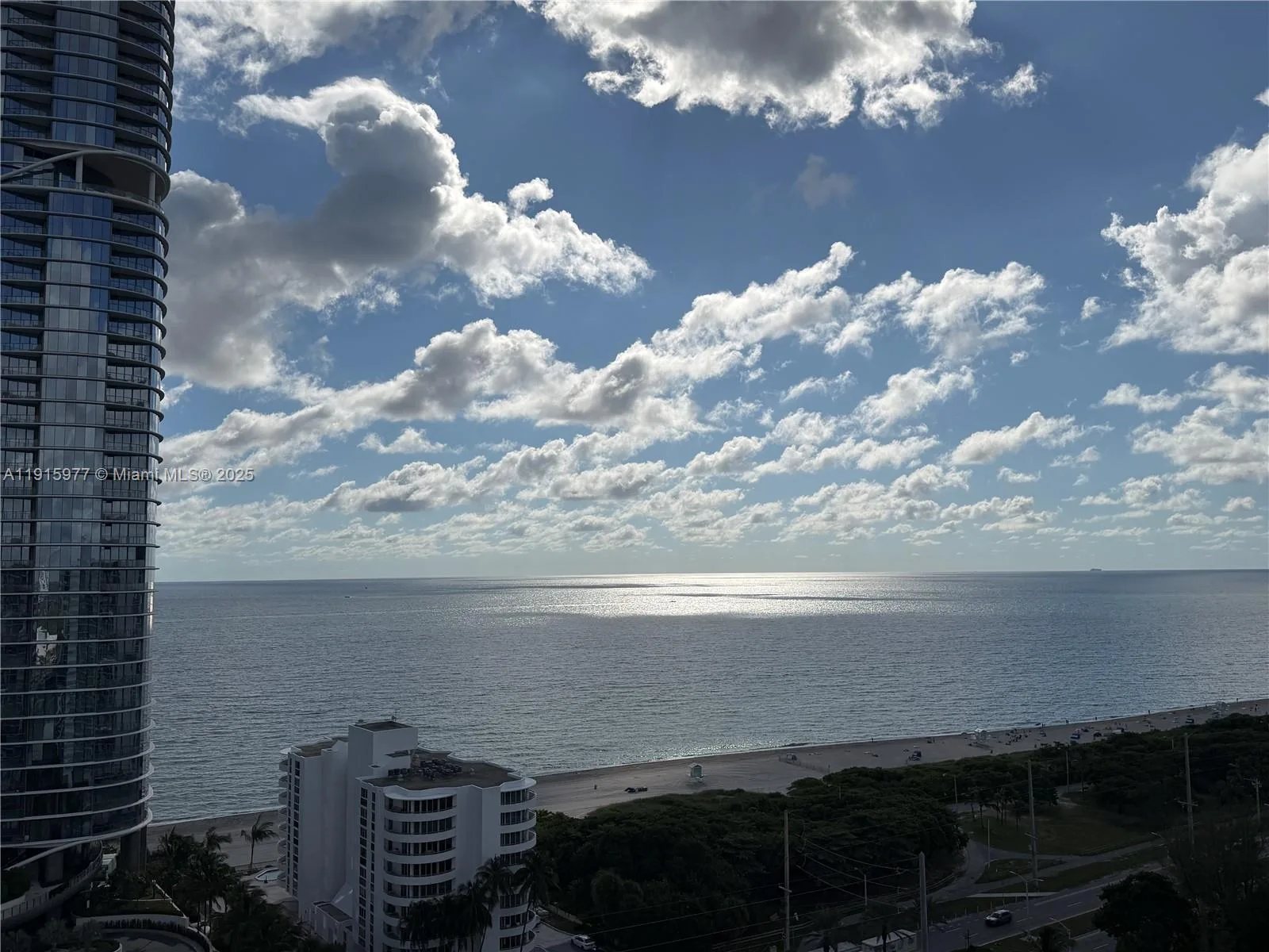 100 Bayview Dr # 2108, Sunny Isles Beach, FL 33160 photo 9