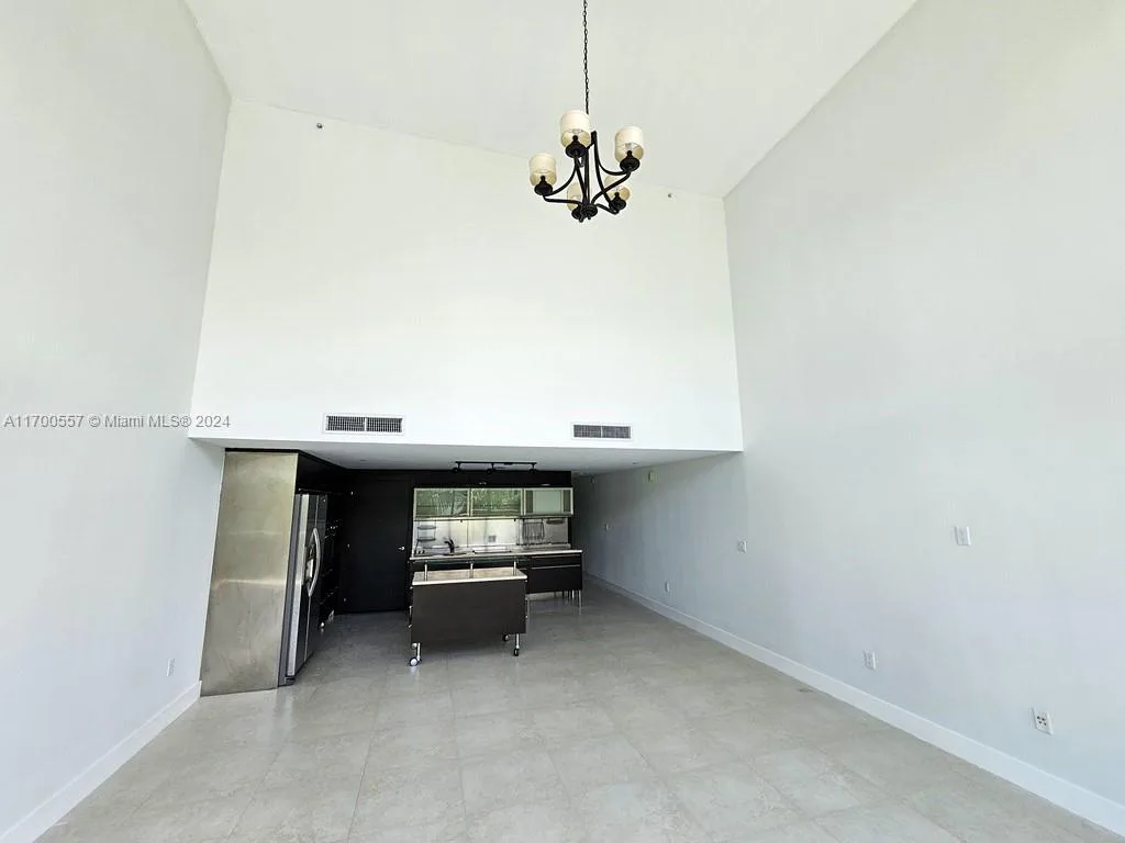6000 Collins Ave # 528, Miami Beach, FL 33140 photo 5