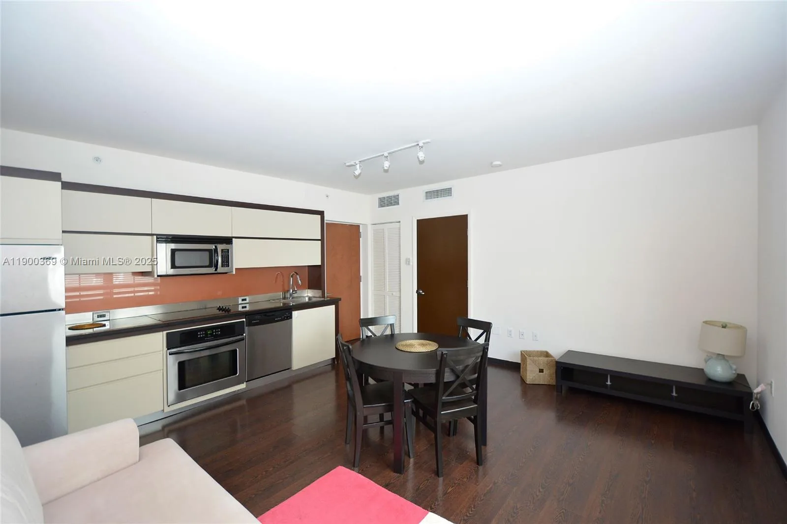 435 21st St # 205, Miami Beach, FL 33139