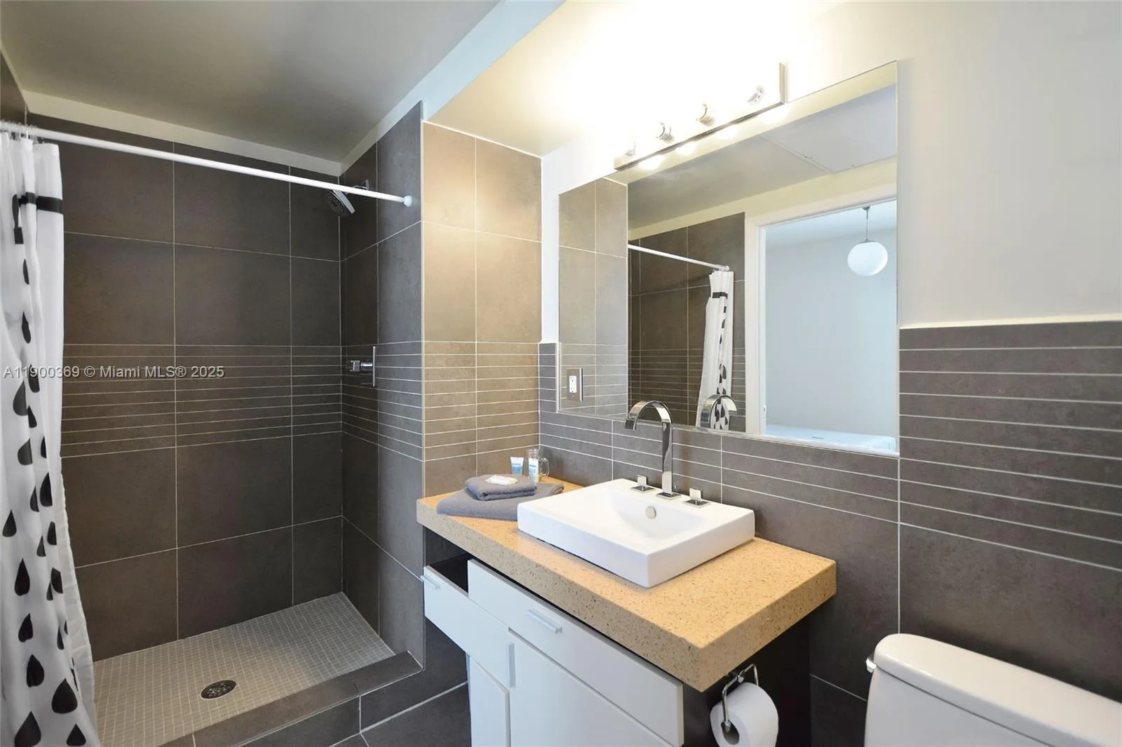435 21st St # 205, Miami Beach, FL 33139 photo 10