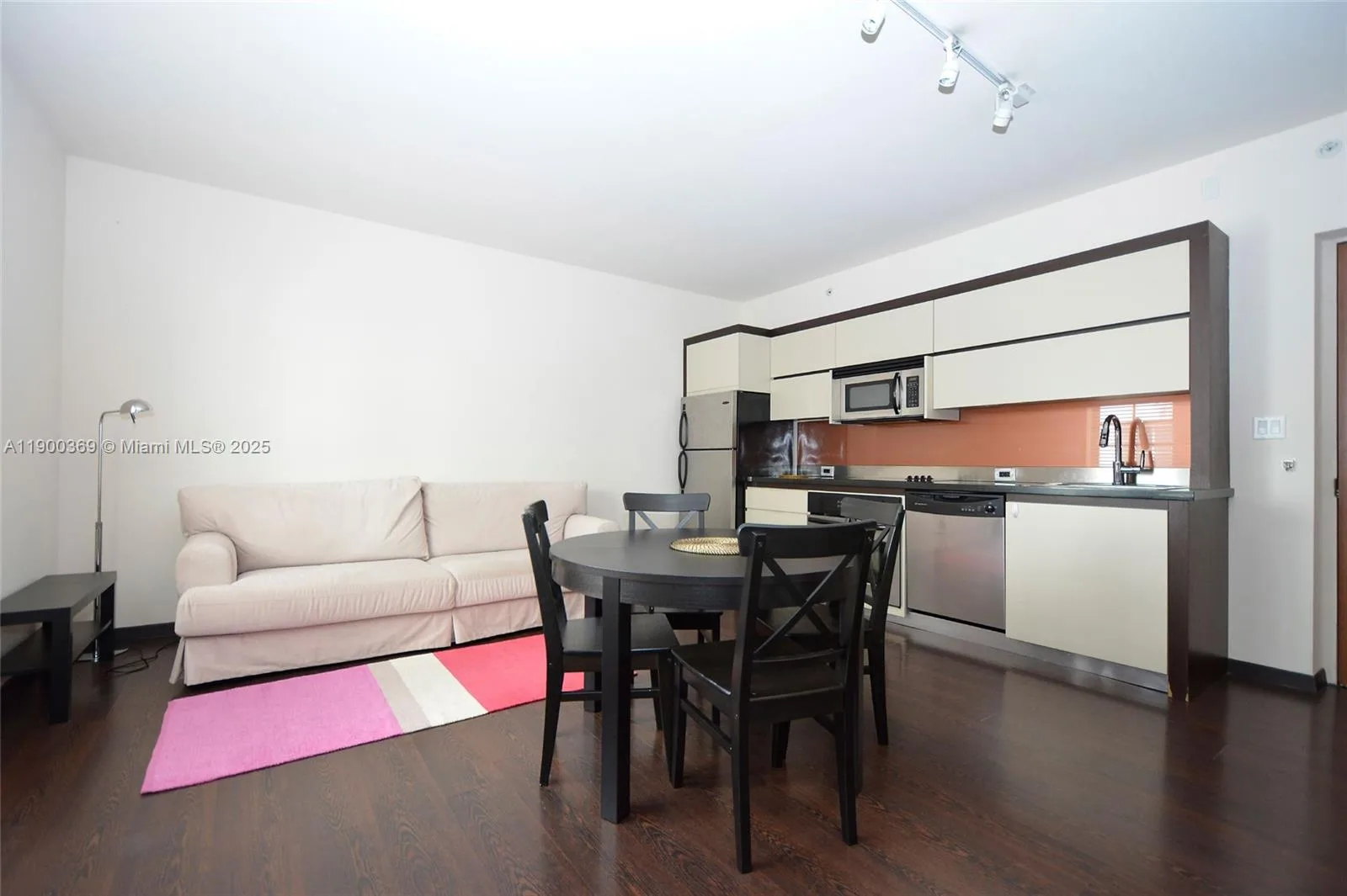 435 21st St # 205, Miami Beach, FL 33139 photo 3