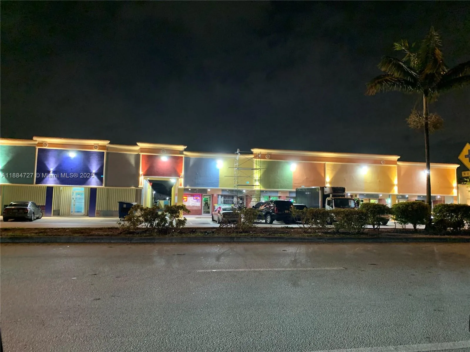 5829 W Hallandale Beach Blvd # 5823A, West Park, FL 33023