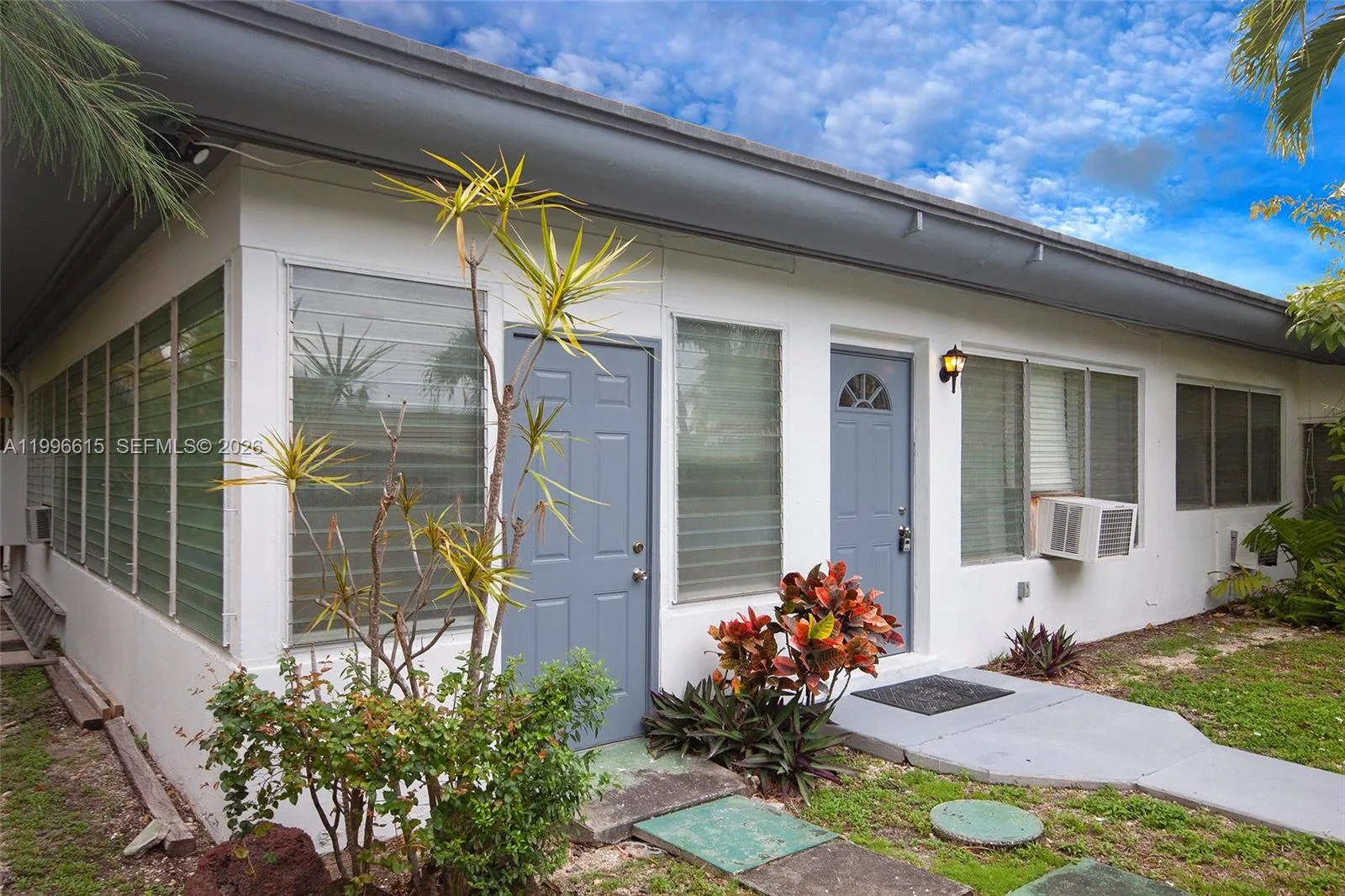 1050 92nd St # 4, Bay Harbor Islands, FL 33154