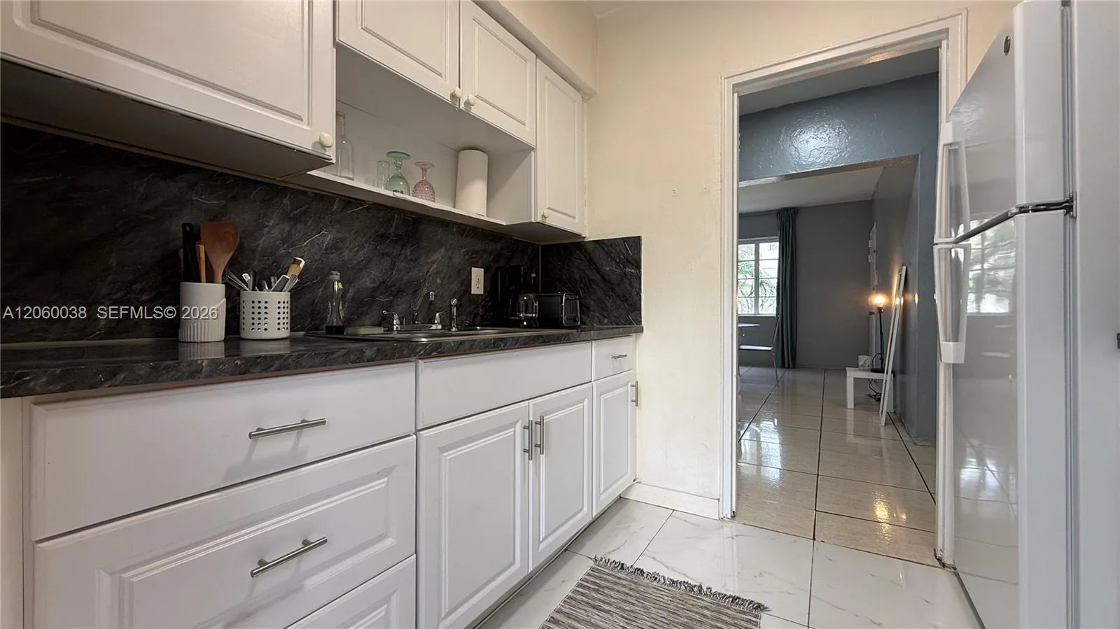 650 84th St # 35, Miami Beach, FL 33141 photo 3