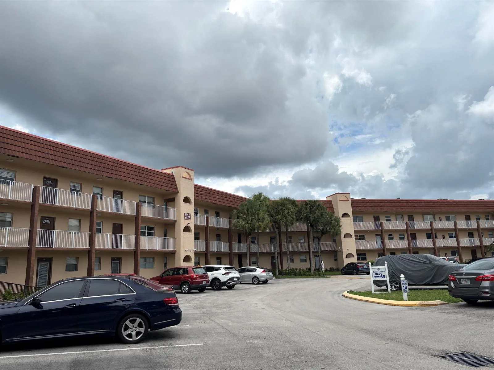 2721 N Pine Island Road # 204, Sunrise, FL 33322