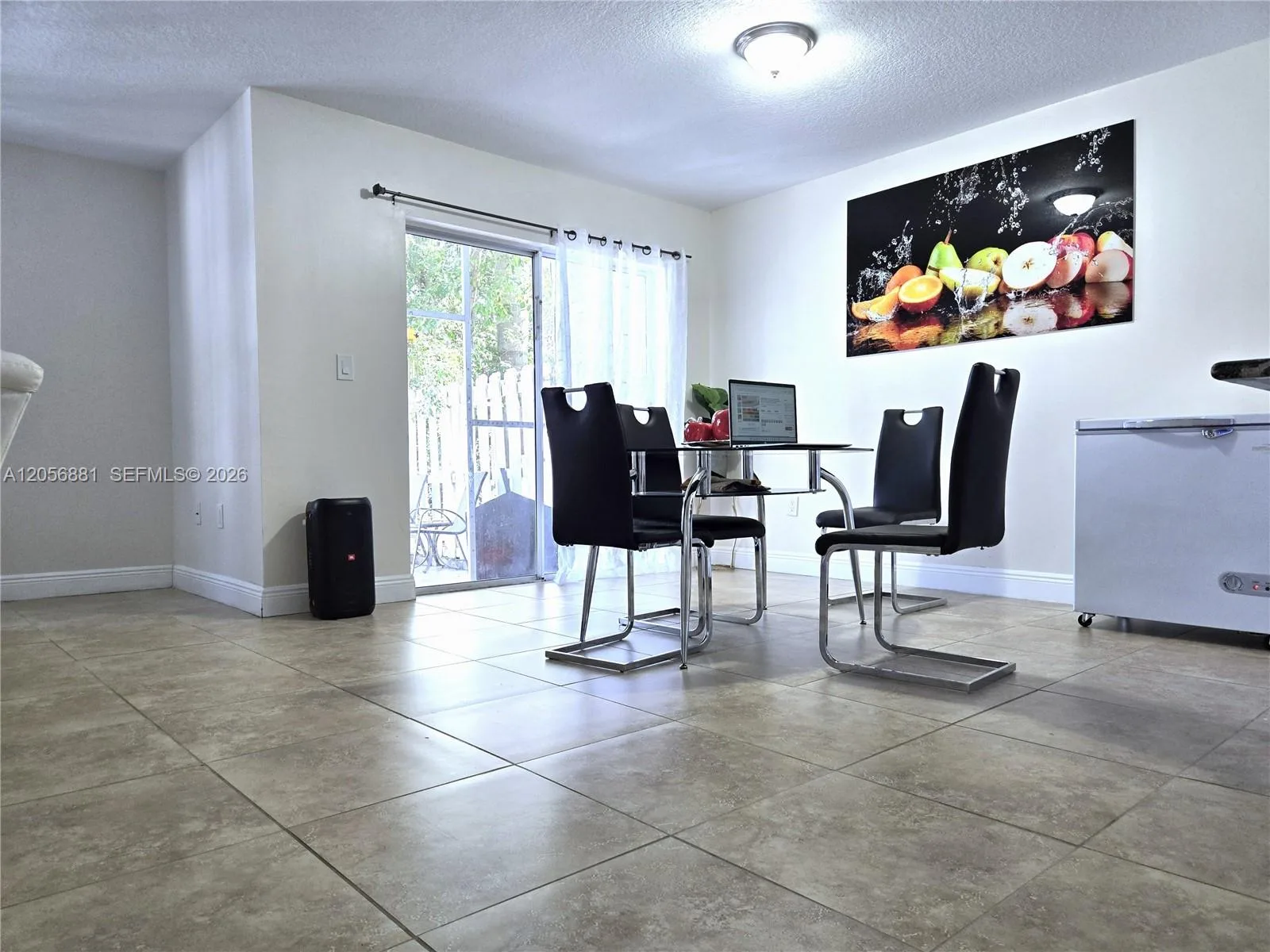 12423 NW 7th Ln, Miami, FL 33182 photo 2