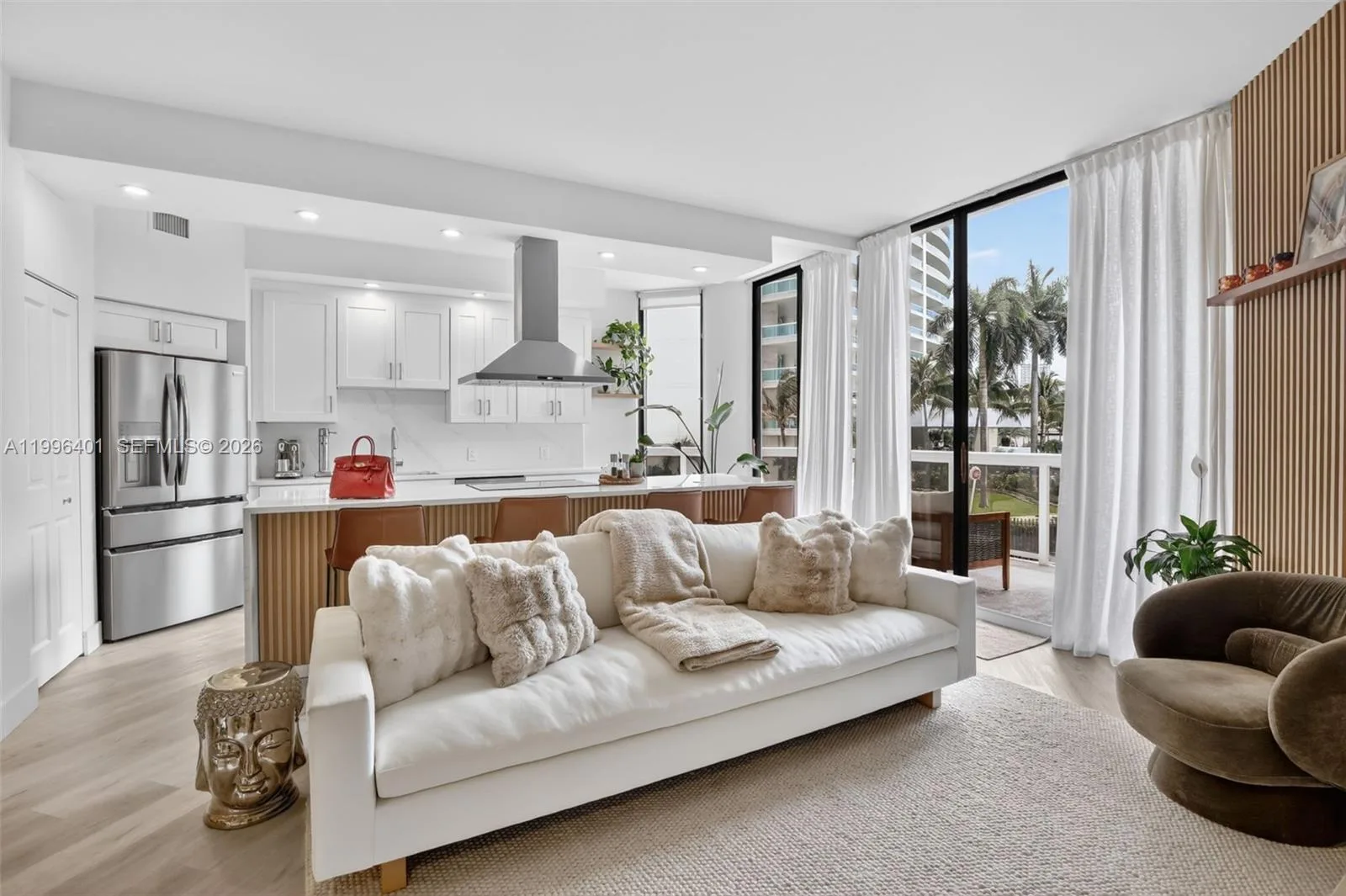 20185 E Country Club Dr # 204, Aventura, FL 33180