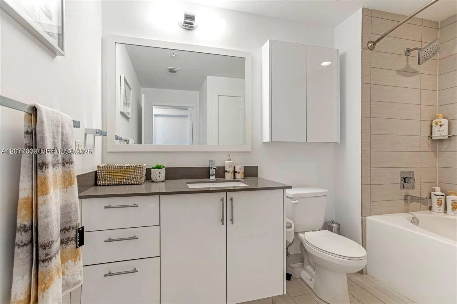999 SW 1st Ave # 1906, Miami, FL 33130 photo 11