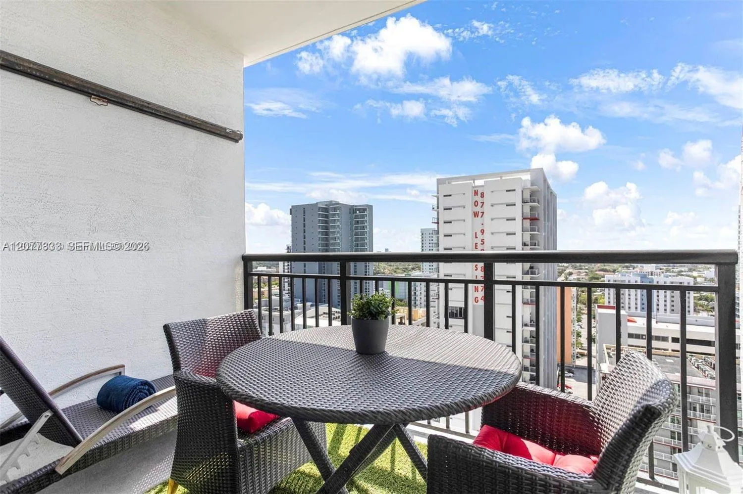 999 SW 1st Ave # 1906, Miami, FL 33130 photo 13
