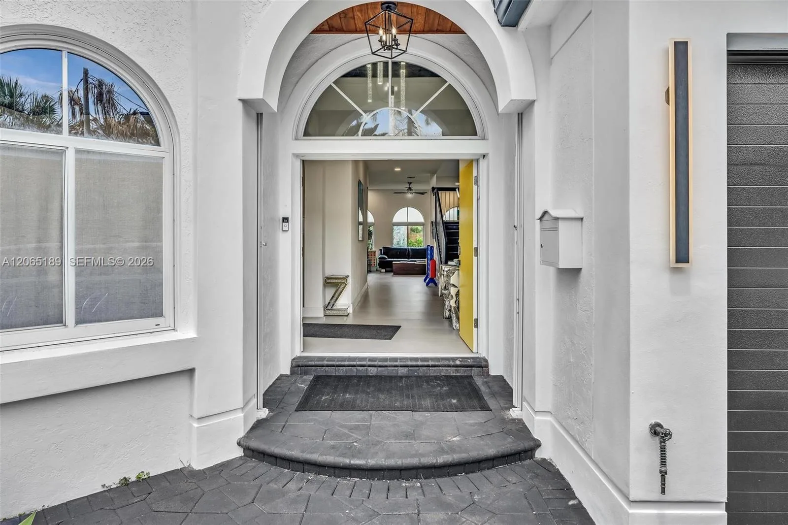 2521 Center Ave, Fort Lauderdale, FL 33305 photo 2