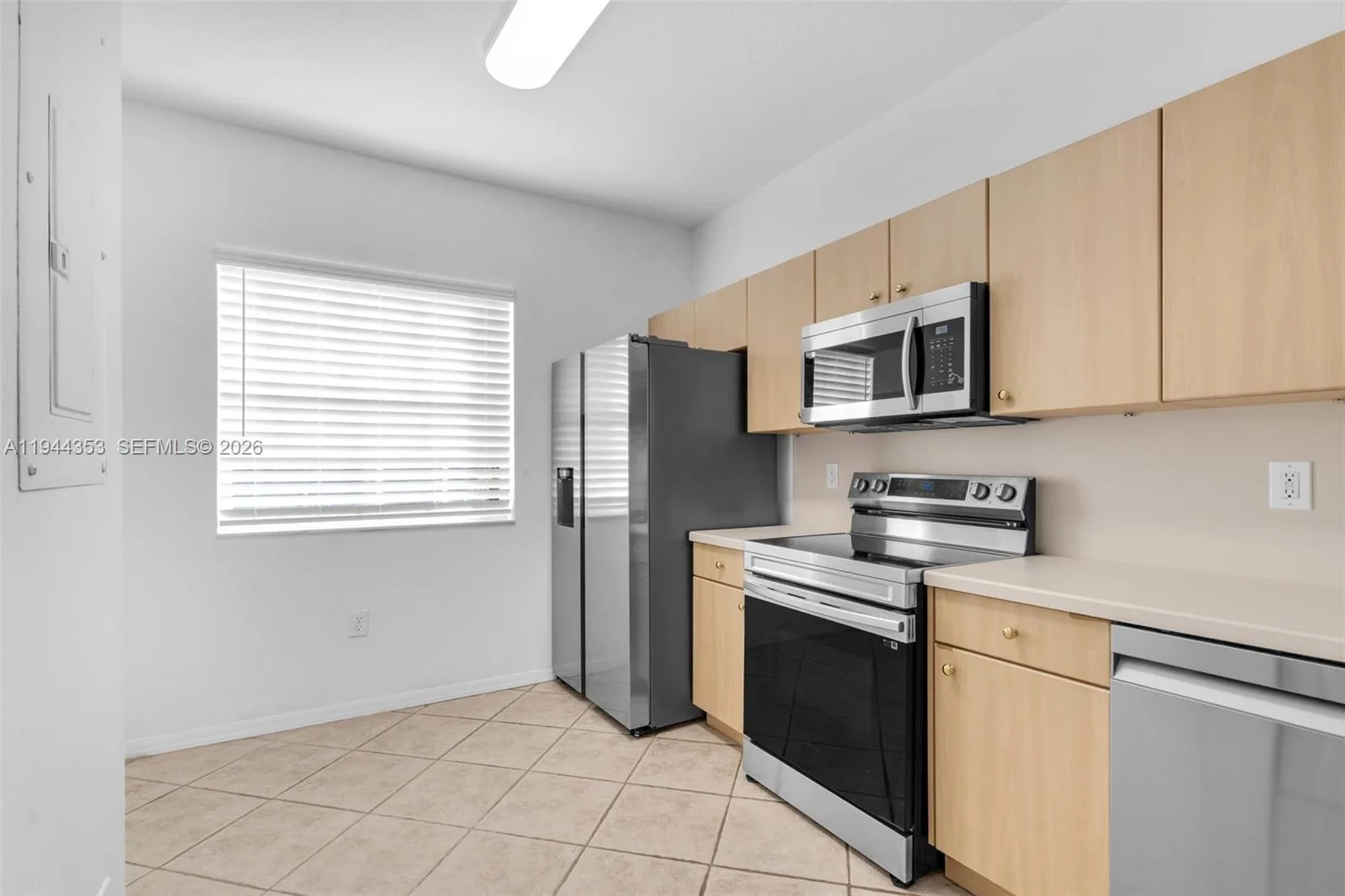 5670 NW 116th Ave # 219, Doral, FL 33178 photo 8