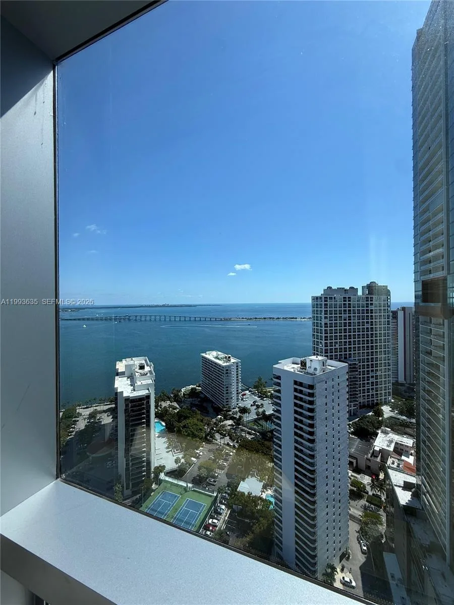 1435 Brickell Ave # 3305, Miami, FL 33131