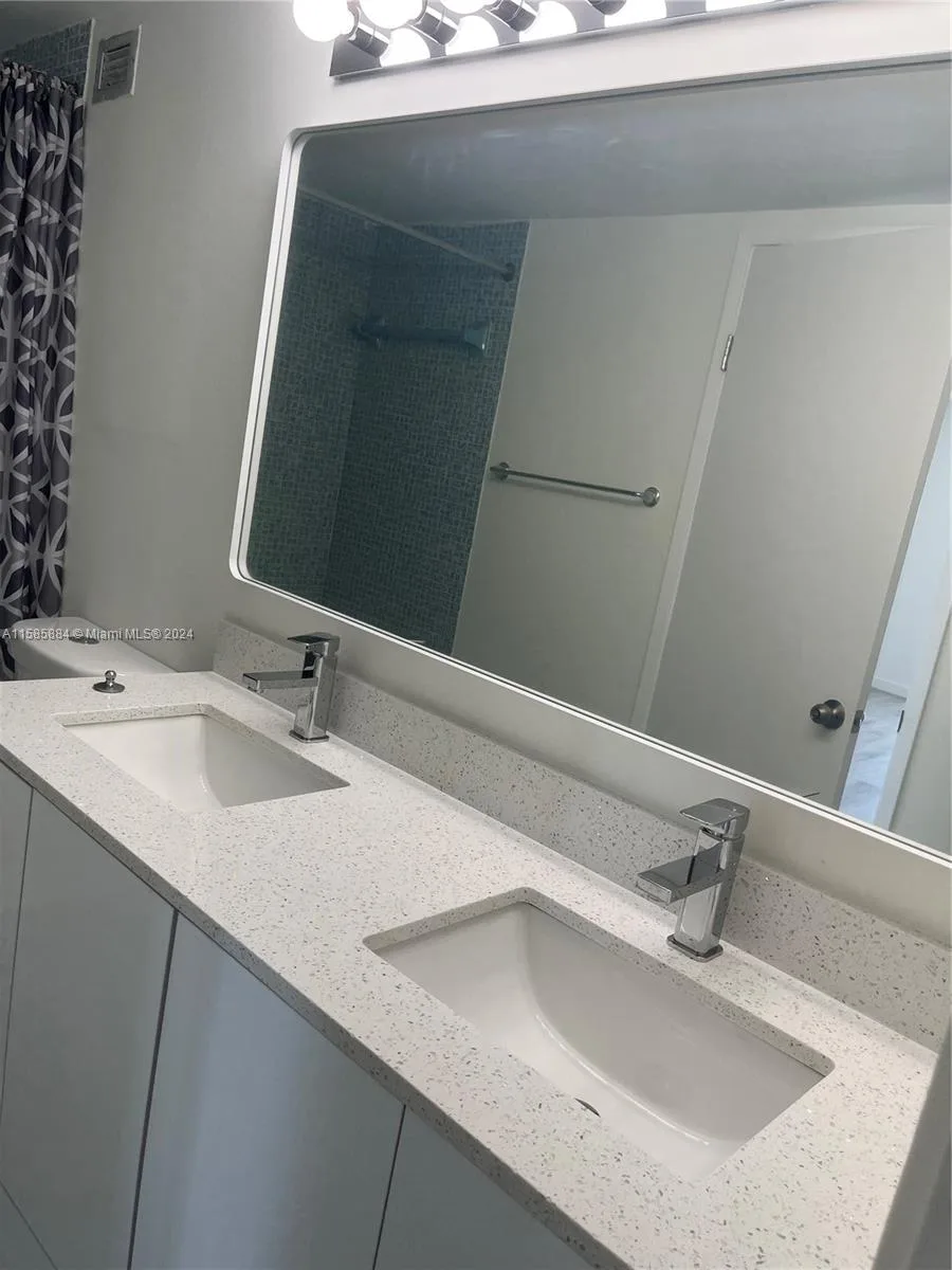 1351 NE Miami Gardens Dr # 1121E, Miami, FL 33179 photo 10