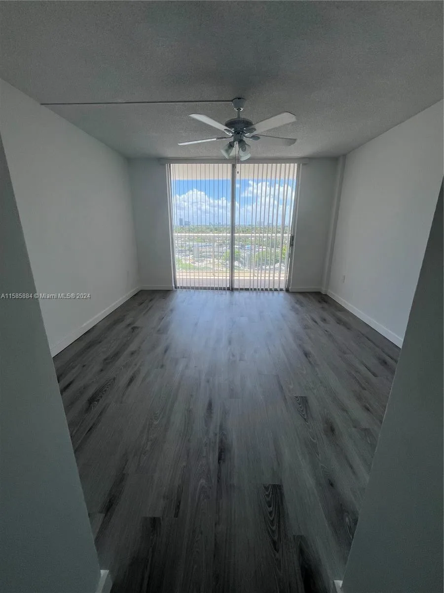 1351 NE Miami Gardens Dr # 1121E, Miami, FL 33179 photo 4