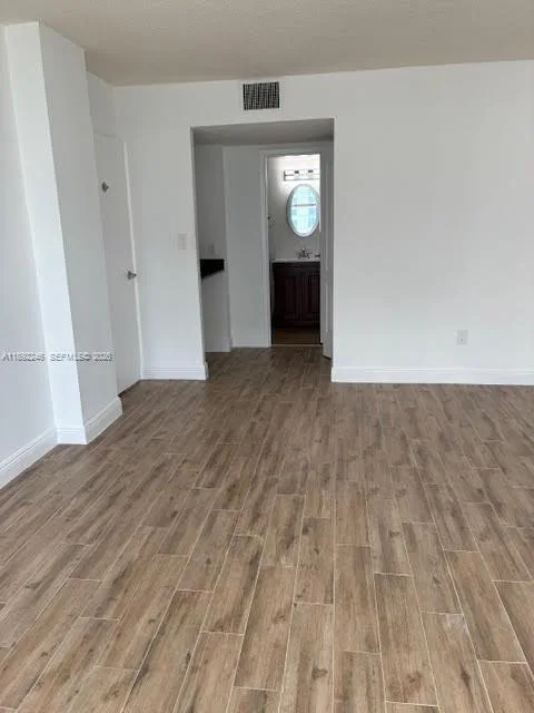 1420 Brickell Bay Dr # 1506D, Miami, FL 33131 photo 9