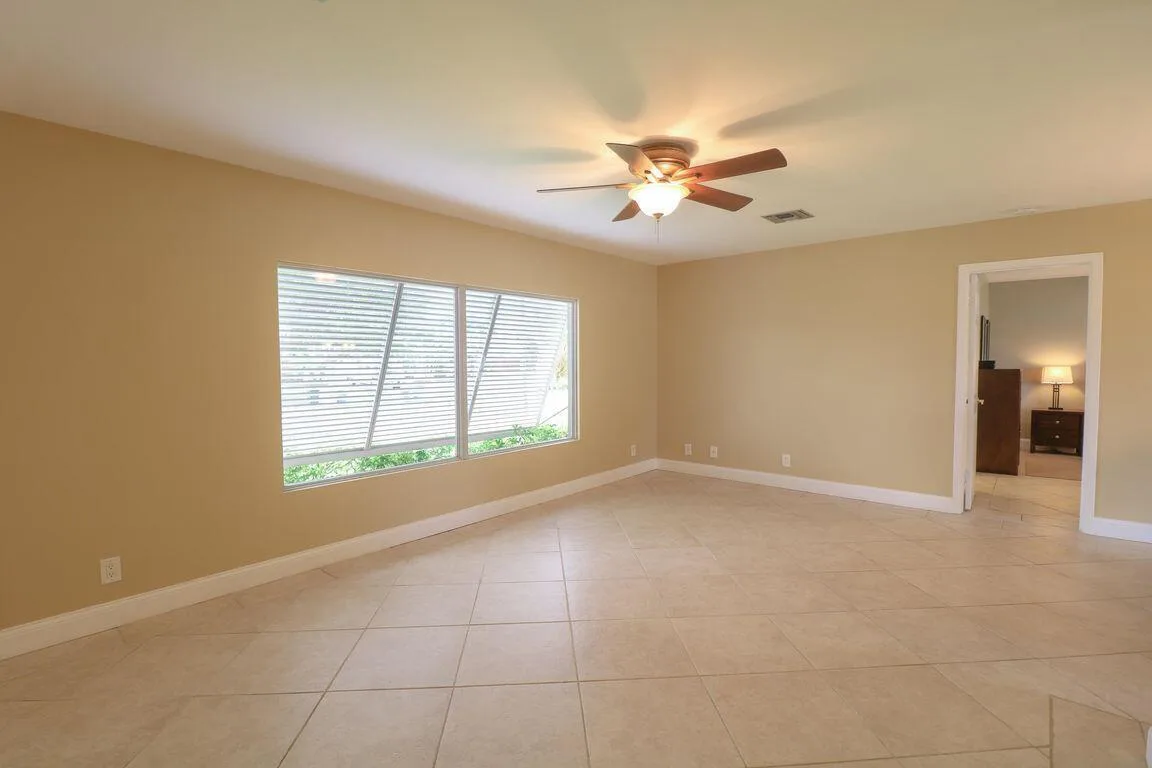 73 Pine Hill Trail W, Jupiter, FL 33469 photo 12