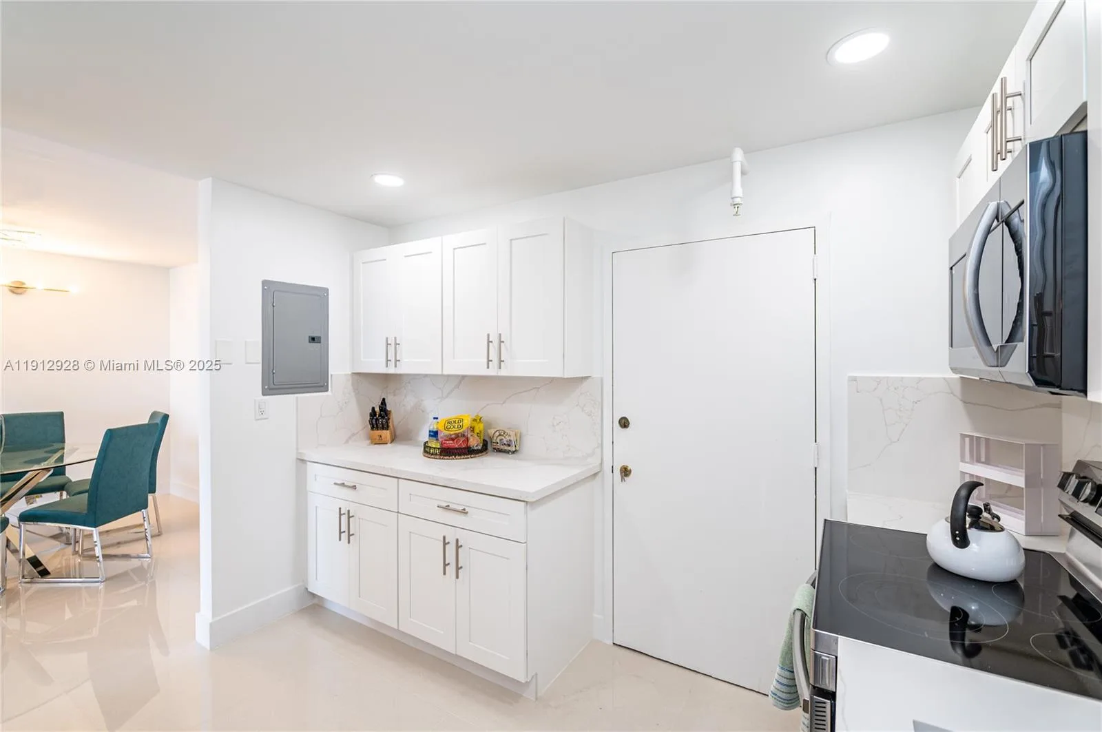 2780 NE 183rd St # 2014, Aventura, FL 33160 photo 11